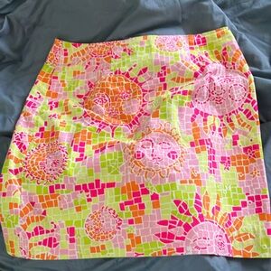 Lilly Pulitzer  A-line Mini Skirt for Resort Wear sun moon size 6